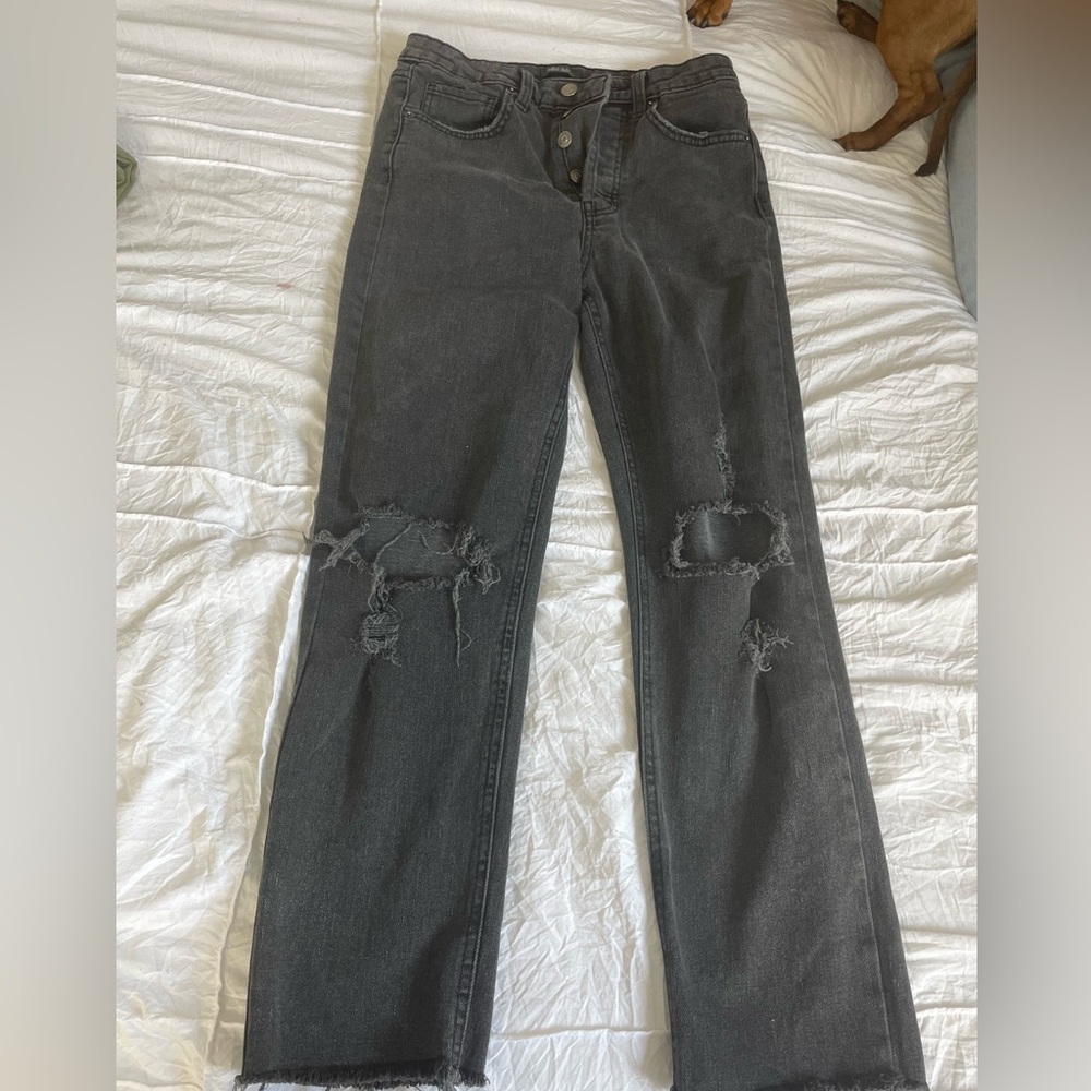 Black size 4